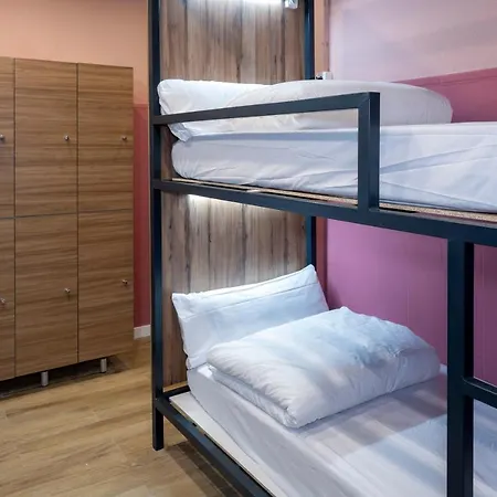 Hostel Som